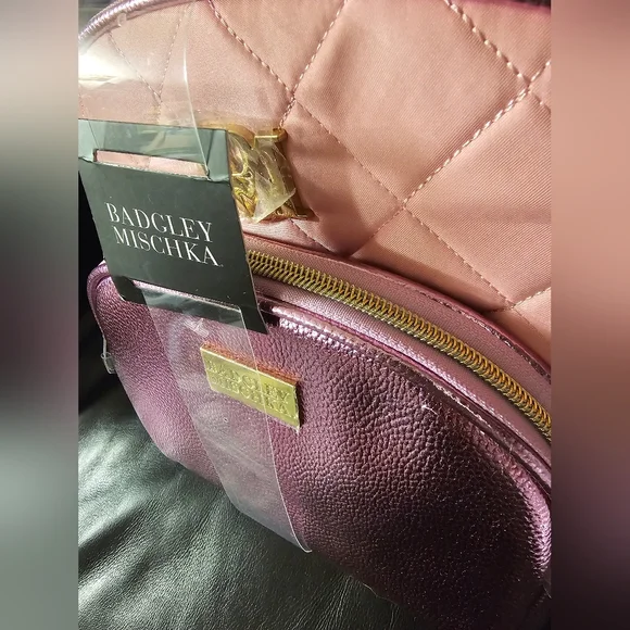 Badgley Mischka Cosmetics Bag Set Includes travel bottle NWT - Picture 2 of 7
